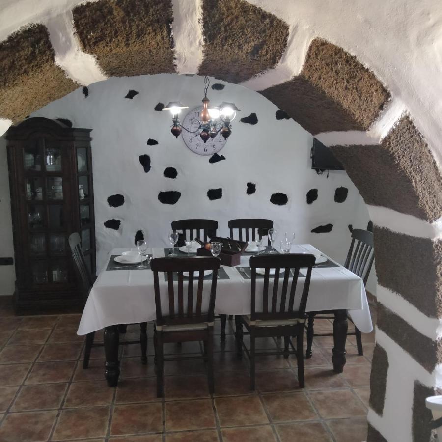 Lanzarote Casa Volcanica-Anclada Sobre La Lava Del Volcan Montana Blanca Eksteriør billede